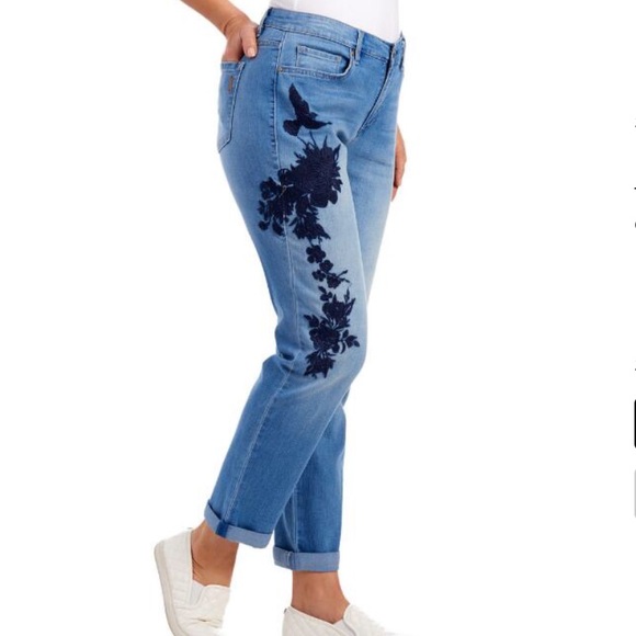 LAST! Size 6 Fit like 8 NWT Embroidered Boyf - Picture 3 of 9